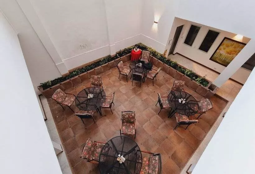 Fotos del hotel Karlo:  7