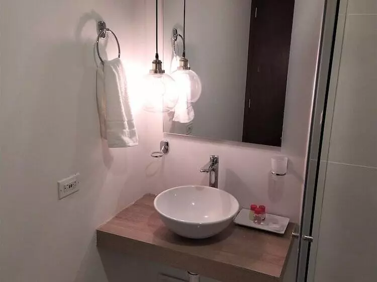 Fotos del hotel Karlo:  13