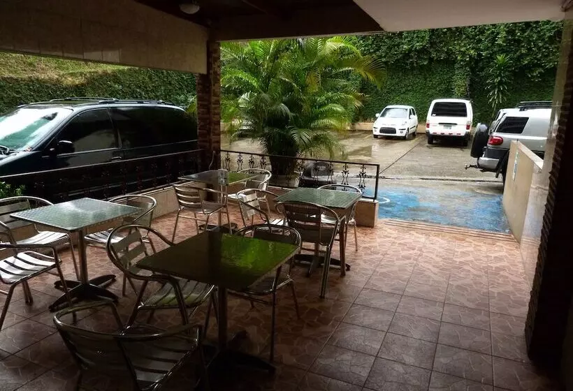 Fotos del hotel Montreal:  7