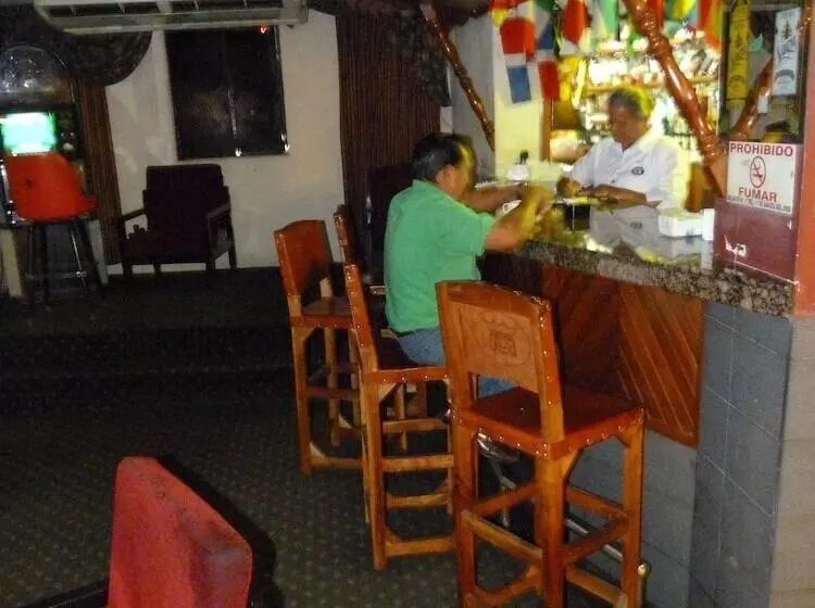 Fotos del hotel Montreal:  4