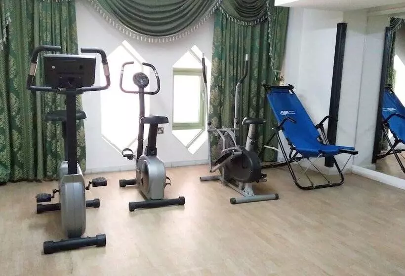 Fotos del hotel Royal Crown Suites:  14