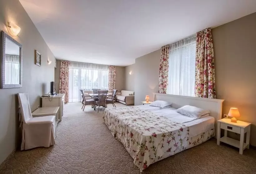 Fotos del hotel Alekta:  8