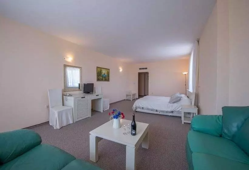 Fotos del hotel Alekta:  23