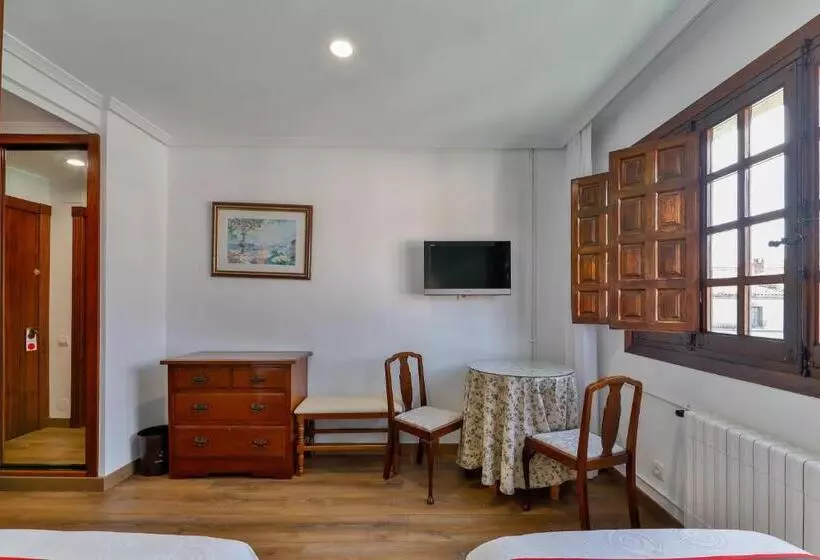 Fotos del hotel Santillana:  22