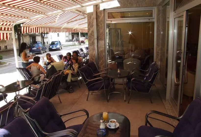 Fotos del hotel Viv:  11
