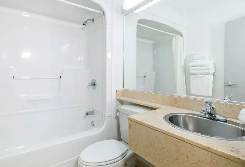 Fotos del hotel Chateau Repotel Henri Iv:  3