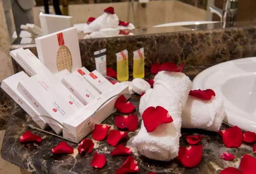 Fotos del hotel Ramada By Wyndham Continental Jeddah:  30