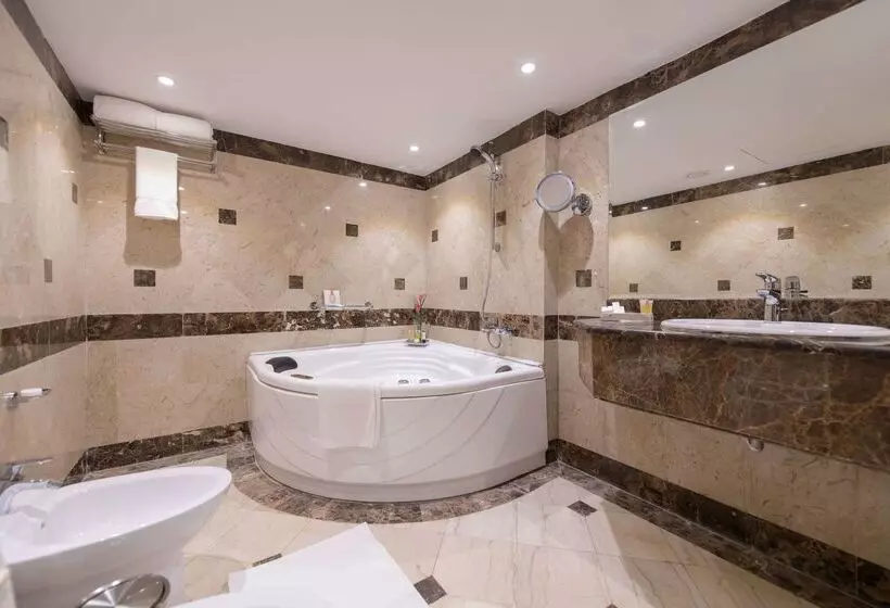 Fotos del hotel Ramada By Wyndham Continental Jeddah:  39