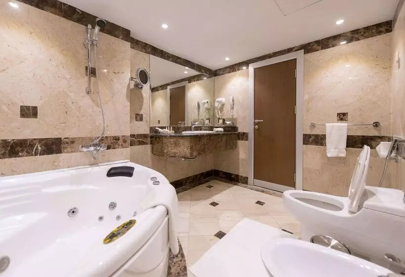 Fotos del hotel Ramada By Wyndham Continental Jeddah:  40