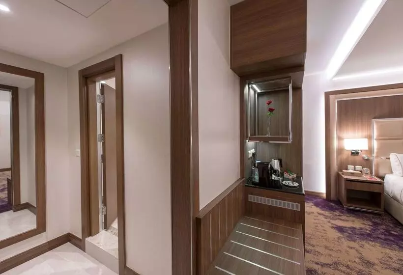 Fotos del hotel Ramada By Wyndham Continental Jeddah:  45