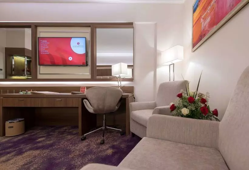 Fotos del hotel Ramada By Wyndham Continental Jeddah:  11