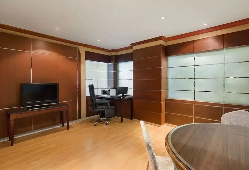 Fotos del hotel Ramada By Wyndham Continental Jeddah:  58