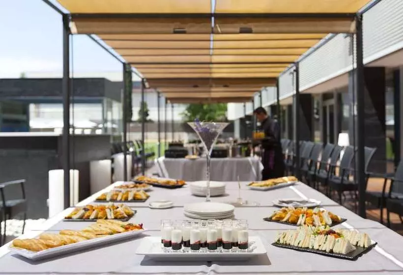 Fotos del hotel Axor Barajas:  8