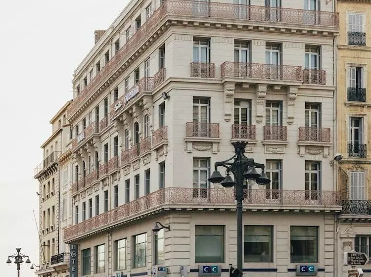 Escale Oceania Marseille Vieux Port