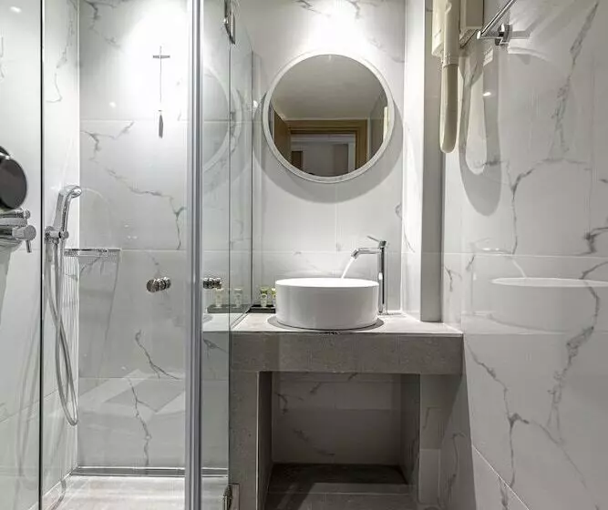 Fotos del hotel Parnon:  8