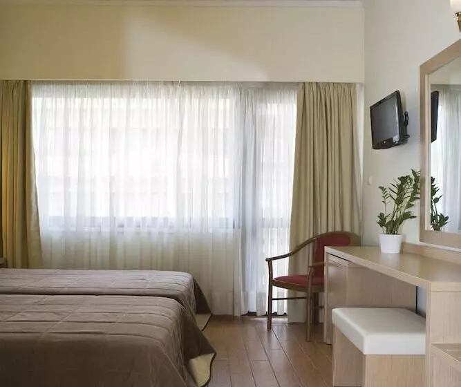 Fotos del hotel Parnon:  13