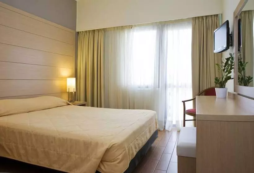 Fotos del hotel Parnon:  11