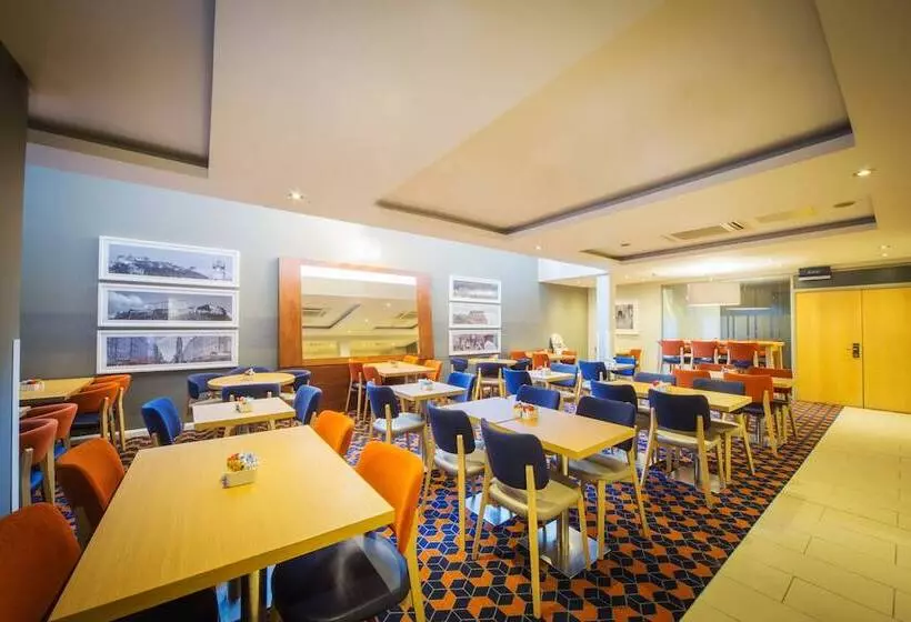 Fotos del hotel Holiday Inn Express Edinburgh  Royal Mile, An Ihg:  2
