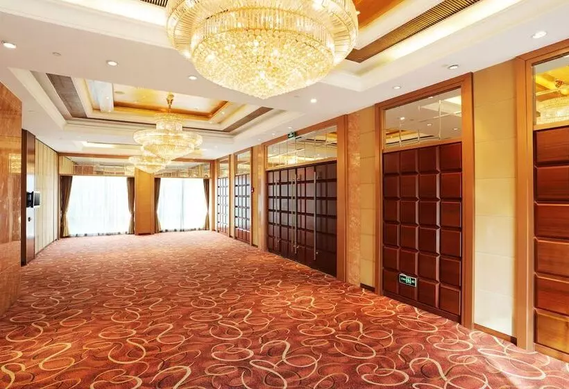 Holiday Inn Shanghai Pudong Nanpu, An Ihg