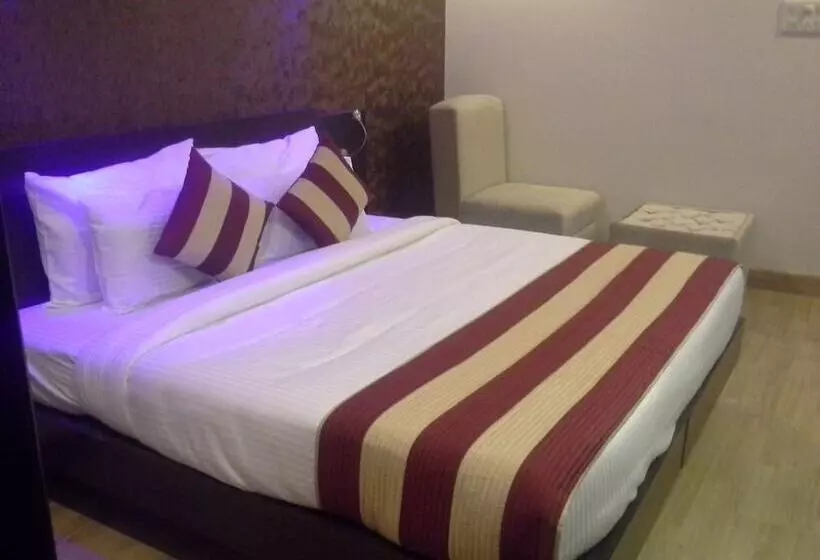 Fotos del hotel Surya International:  17