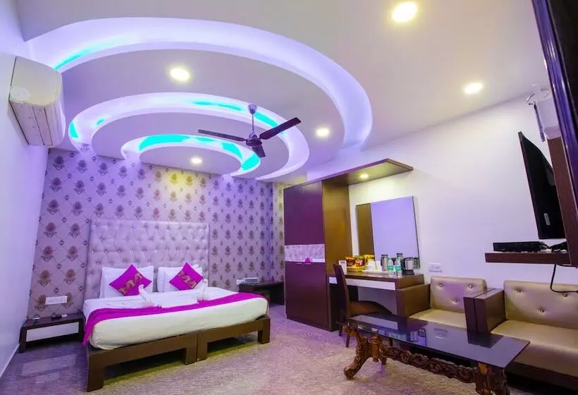 Fotos del hotel Surya International:  13