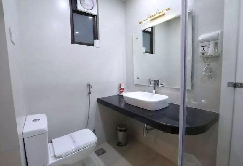 Fotos del hotel Surya International:  7