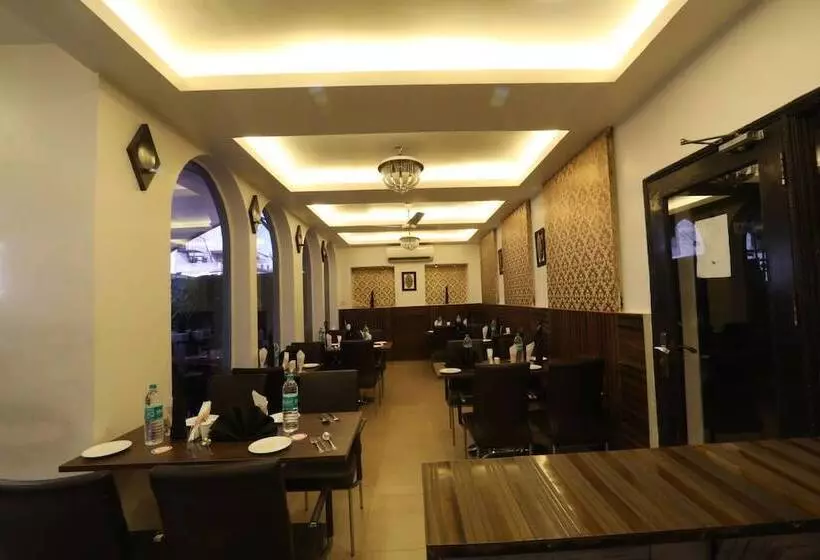 Fotos del hotel Surya International:  3