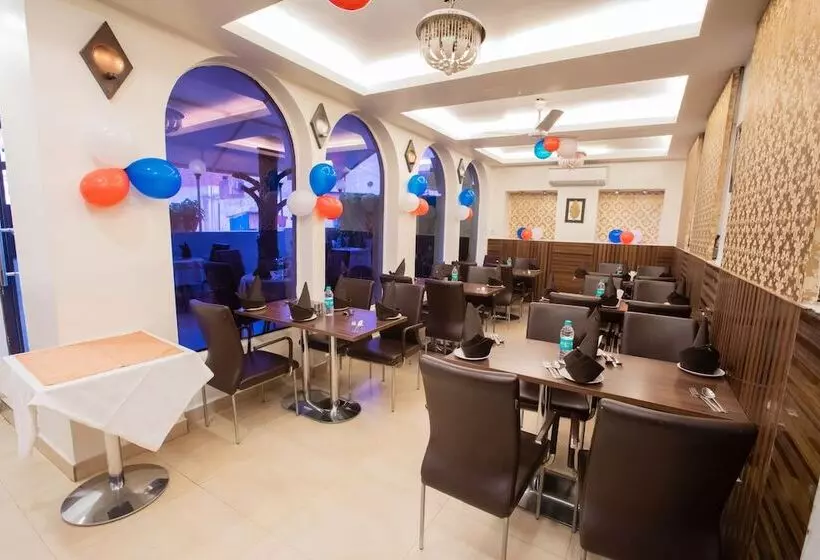 Fotos del hotel Surya International:  10