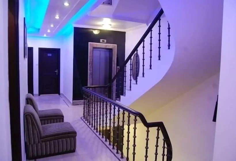 Fotos del hotel Surya International:  2