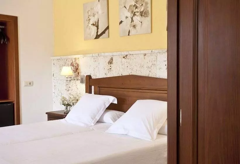 Fotos del hotel Agroturismo Es Quatre Cantons:  2