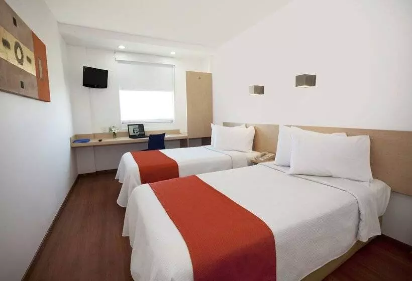 Fotos del hotel One Saltillo Derramadero:  13