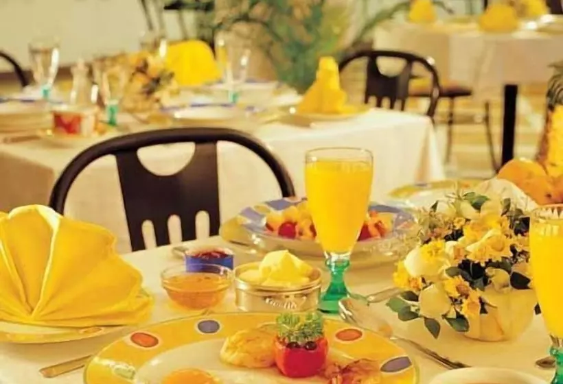 Fotos del hotel The Avenue Center:  5