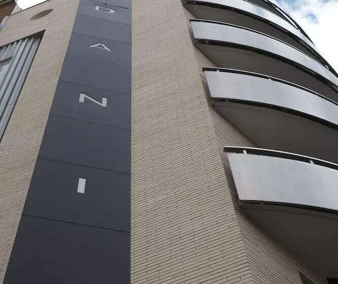 Fotos del hotel Madanis:  7