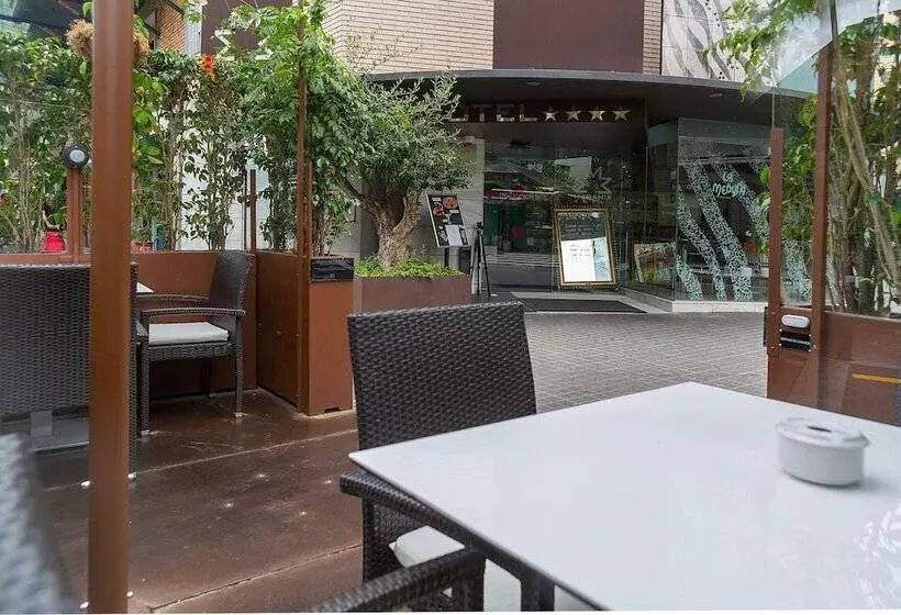 Fotos del hotel Madanis:  5