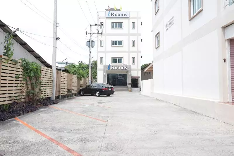 Fotos del hotel Hua Hin Irooms By Oyo Rooms:  12