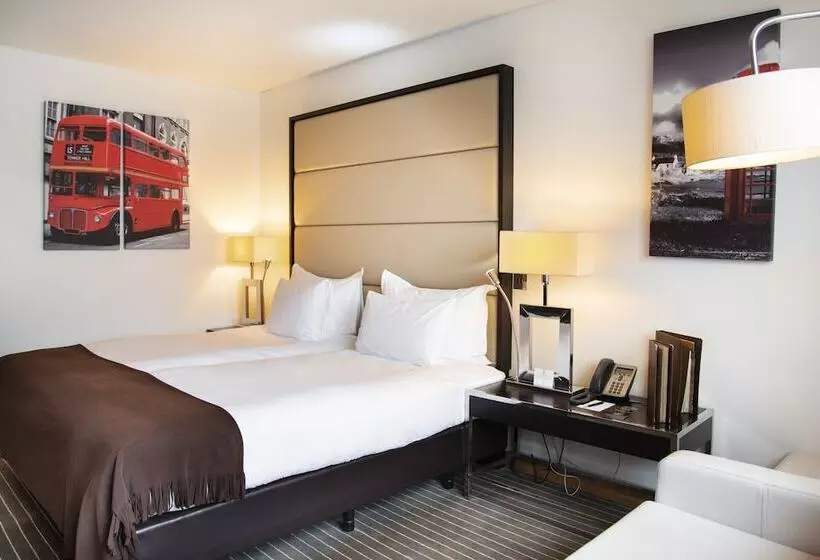 Pestana Chelsea Bridge