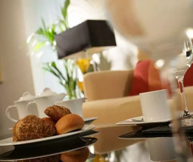 Fotos del hotel Fraser Suites Hotel And Apartments:  12