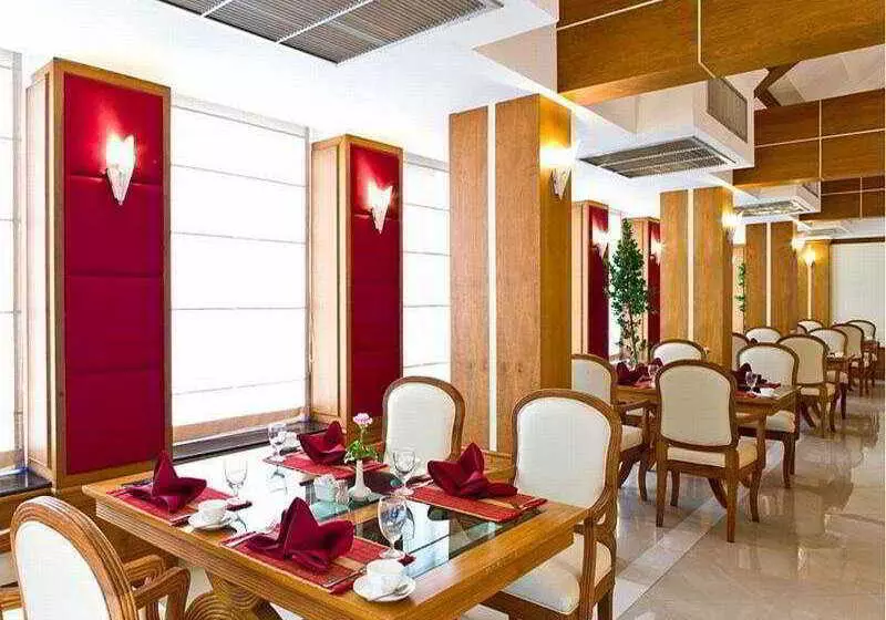 Fotos del hotel Eastern Grand Palace:  5