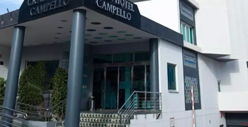 Fotos del hotel La Familia Gallo Rojo:  2