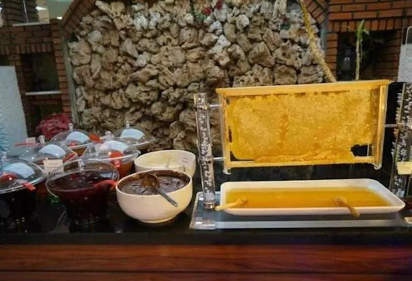 Fotos del hotel Maywood:  3