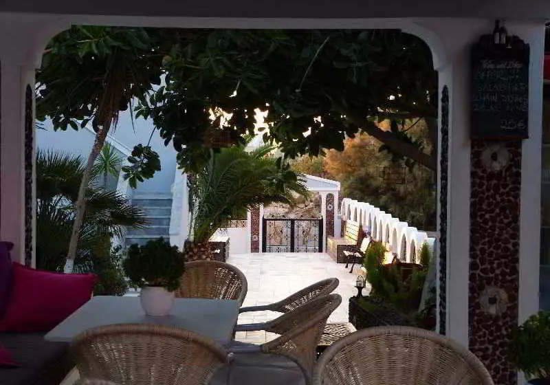 Fotos del hotel Black Sand Apartments:  21