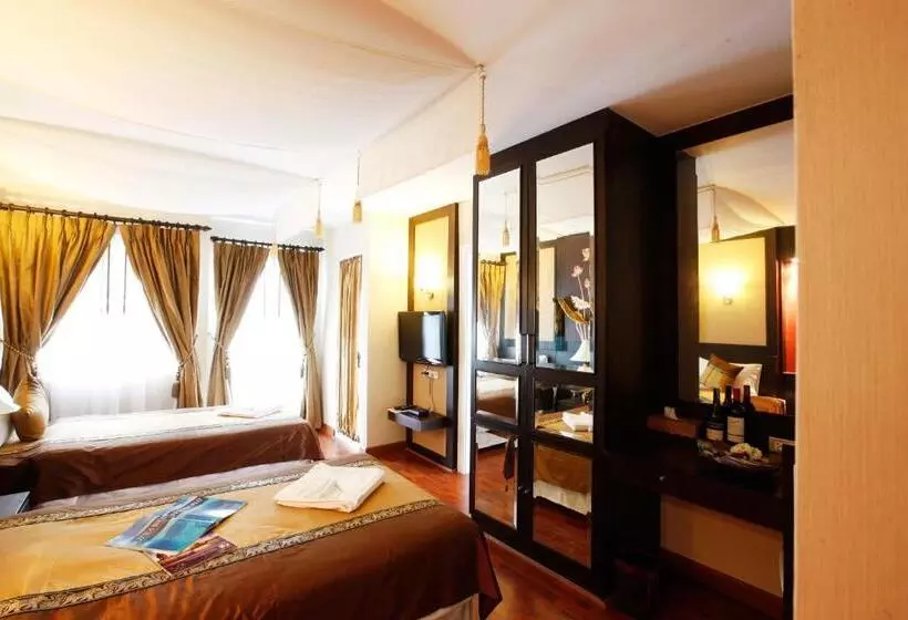 Fotos del hotel Mirth Sathorn:  2