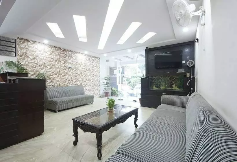 Fotos del hotel Apra Inn:  2