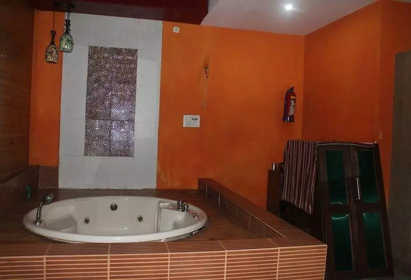 Fotos del hotel Apra Inn:  5