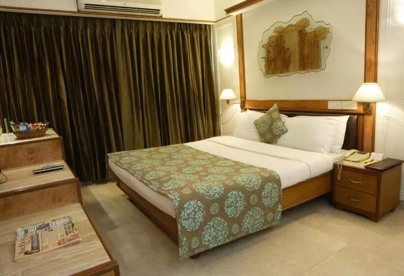 Fotos del hotel Regal Enclave:  2