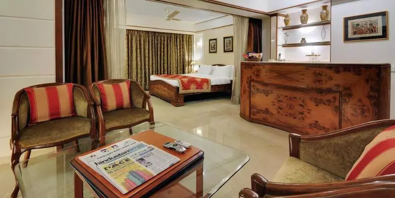 Fotos del hotel Regal Enclave:  13