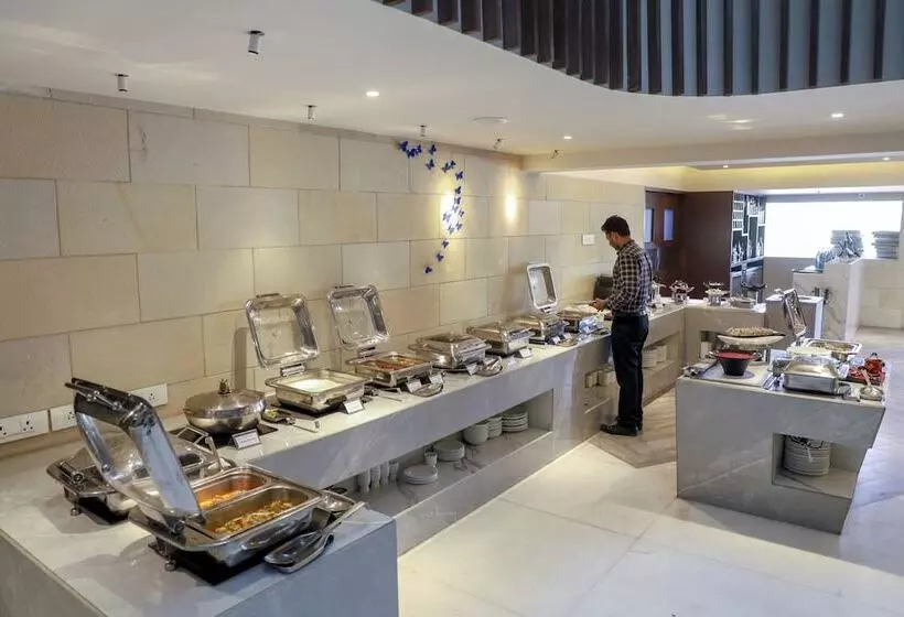 Fotos del hotel Royal Orchid Golden Suites:  16