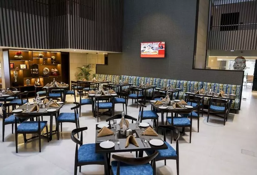 Fotos del hotel Royal Orchid Golden Suites:  5