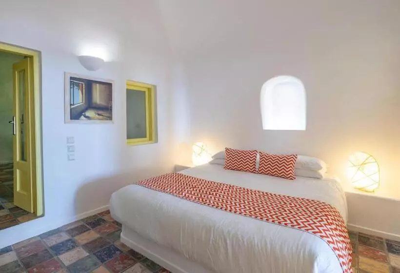 Dreams Luxury Suites