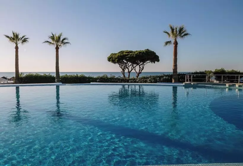 Grand Muthu Oura View Beach Club